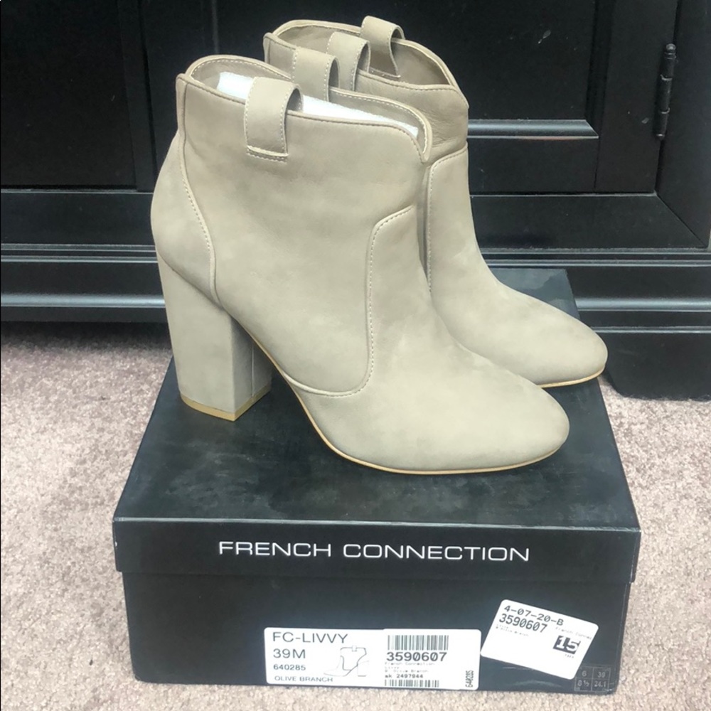 Livvy Suede Booties in Olive Branch